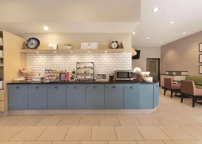 Country Inn & Suites By Radisson, Airport South, In